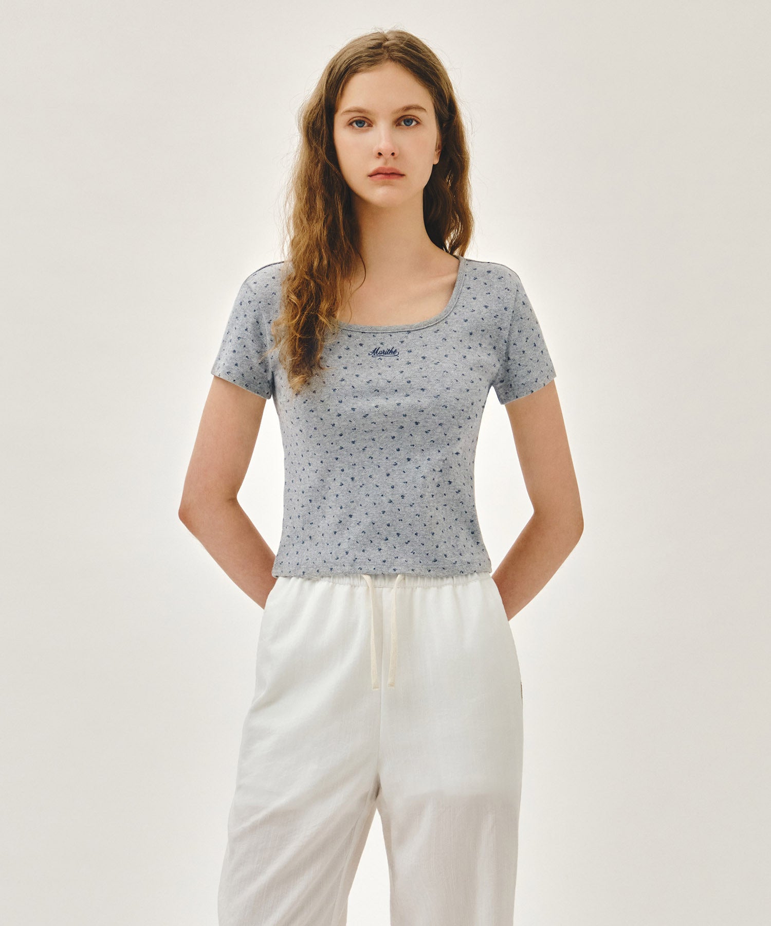 Marithé François Girbaud Small Logo Crop Tee (flower)