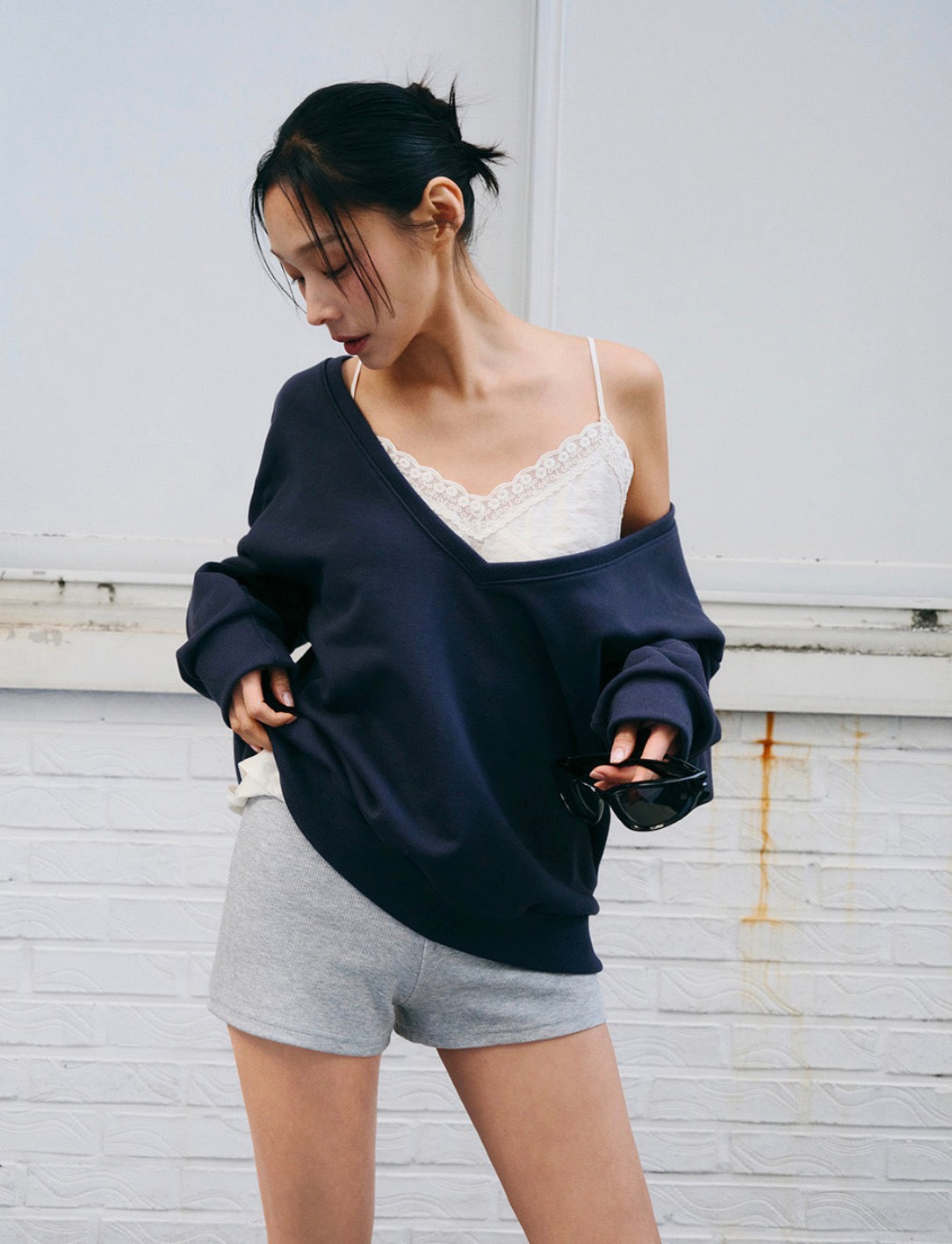 Kr Lace V-Neck Sleeveless Layering Top