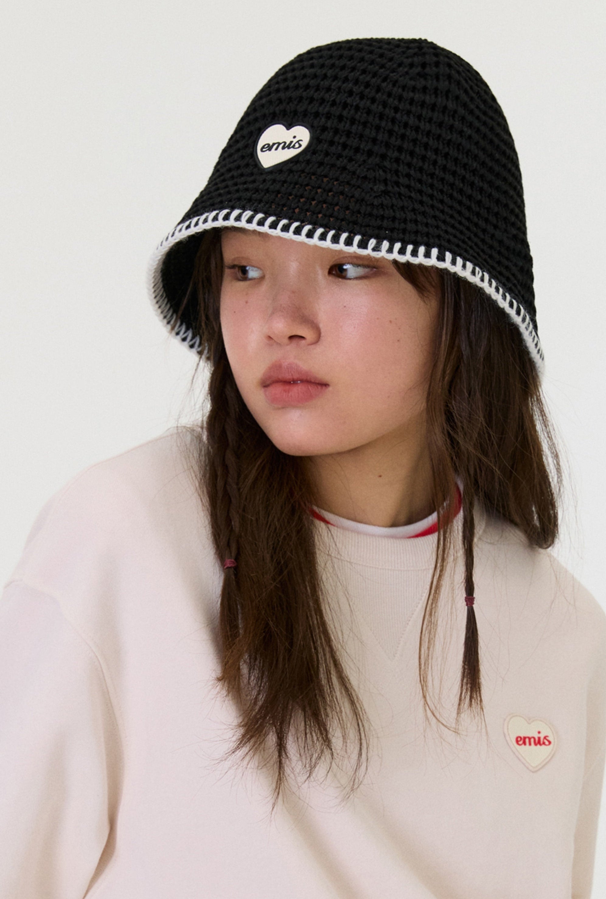EMIS Heart Rubber Patch Knit Bucket Hat