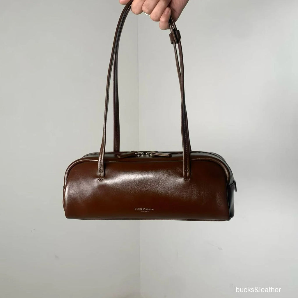 🇰🇷Bucks & Leather Calfskin Baguette Bag