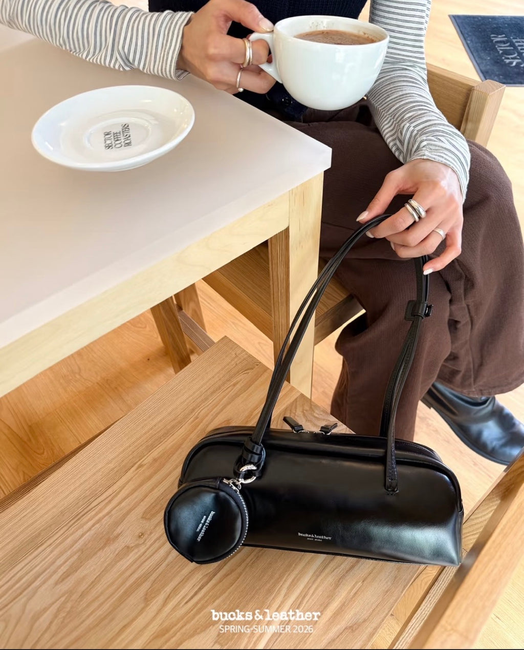🇰🇷Bucks & Leather Calfskin Baguette Bag