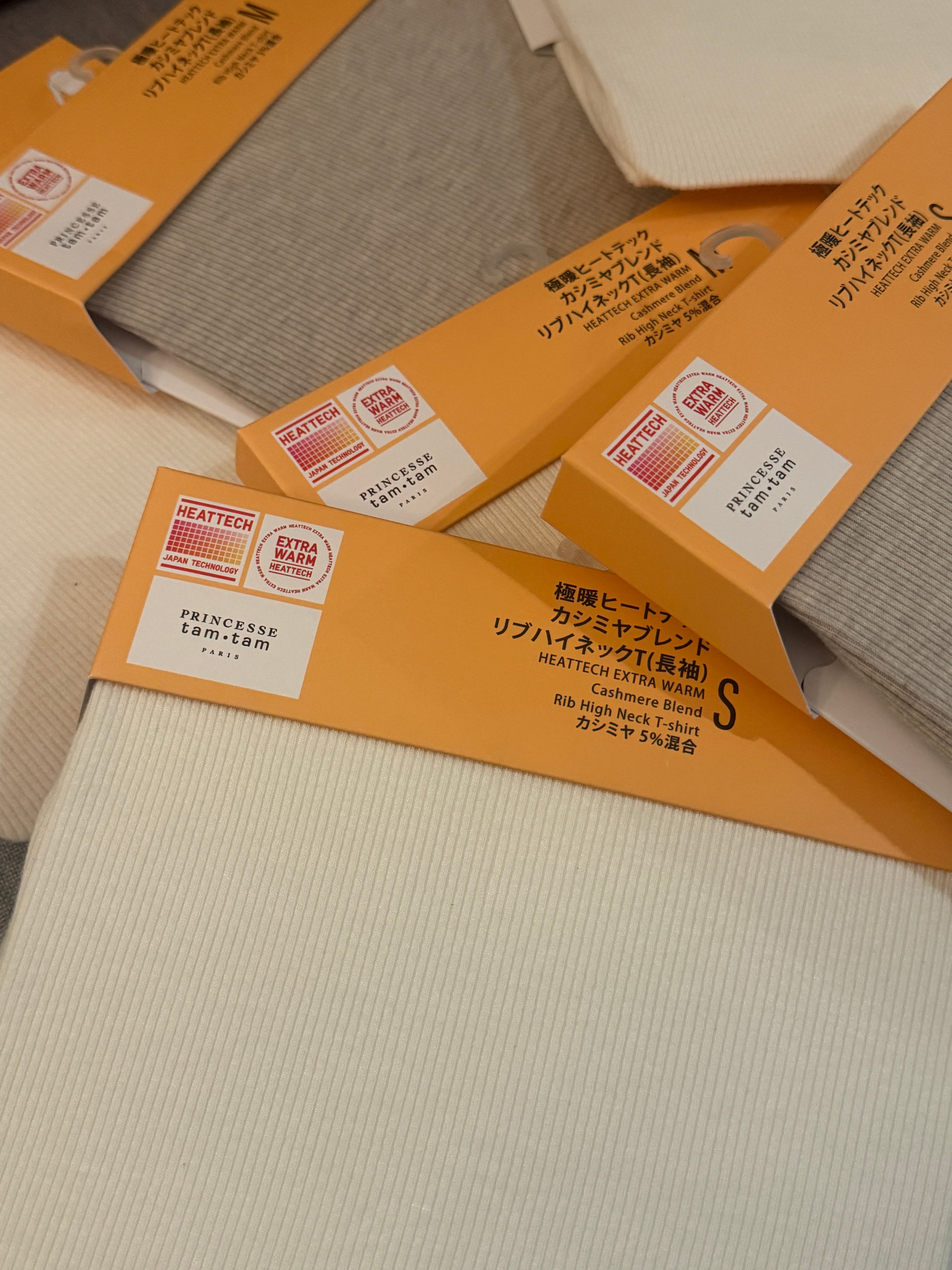 【Japan Limited Edition】UNIQLO x Princesse Tam Tam Heattach Extra Warm Cashmere Blend Ribbed Tops