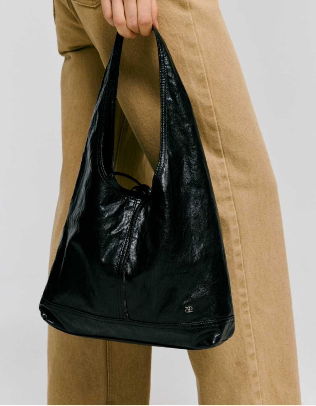 Depound Pino Hobo Bag (Medium)